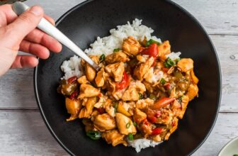 Easy Sweet Chili Chicken Bowls (Ready in 20 Minutes)